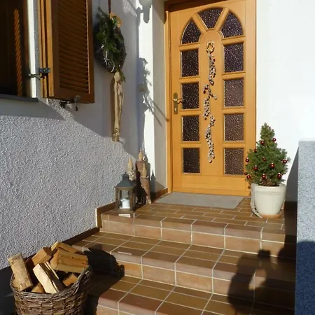 Haus Rosi Casa de Férias *