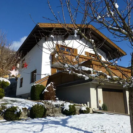 Haus Rosi Casa de Férias Uttendorf